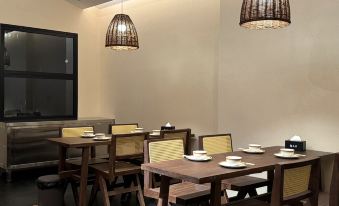 Bijie Magpie Aesthetic Hotel