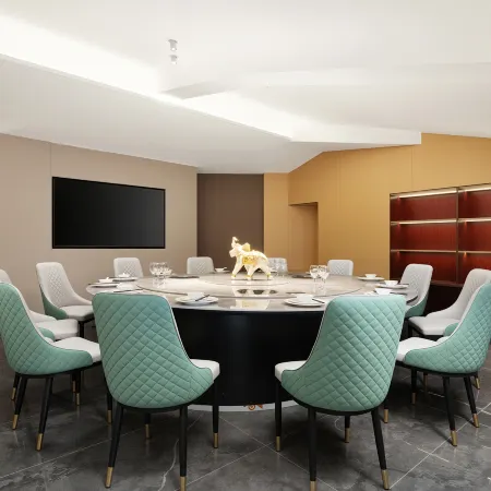 STRAIT PLUM INTERNATIONALC HOTEL