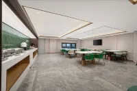 Magnotel Hotel (Dezhou Qihe Quancheng Oulebao Yellow River Water Street) - sarapan