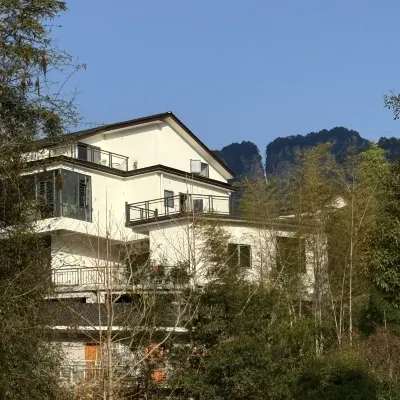 Stream Whisper Villa (Jianyu Shanju · Zhangjiajie National Forest Park) Hotels near Yangjiajie