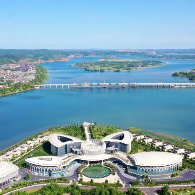 Suining Marriott Hotel Hotels near Lankawei Holiday Water Park