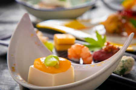 Yufuin Ryoan Wazanhou Отели рядом с достопримечательностью «Yufuin Showa Museum»