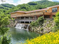 Maple Leaf Hotel Kuandian Overbridge Các khách sạn ở Khoan Điện