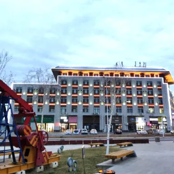 Vienna Hotel (Karamay Taifu Plaza)