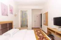 Guiyang Youjian Apartment