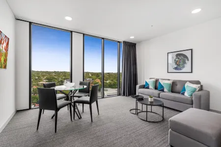 Essence Suites Taringa Отели рядом с достопримечательностью «Cathedral Square»