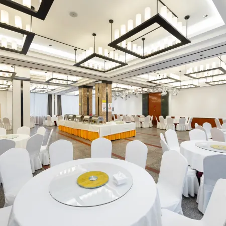 Jinchuan Yulong Hotel
