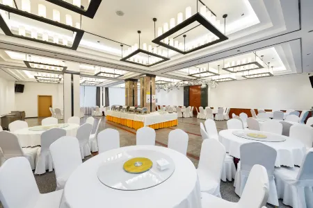Jinchuan Yulong Hotel Отели в г. Цзиньчуань
