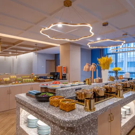 Orange Hotel （Yining  Wanrong Square）