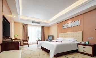 Huaying Wanrun Hotel