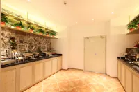 O.Live Social (Guilin Elephant Trunk Hill Two Rivers and Four Lakes Store) - sarapan