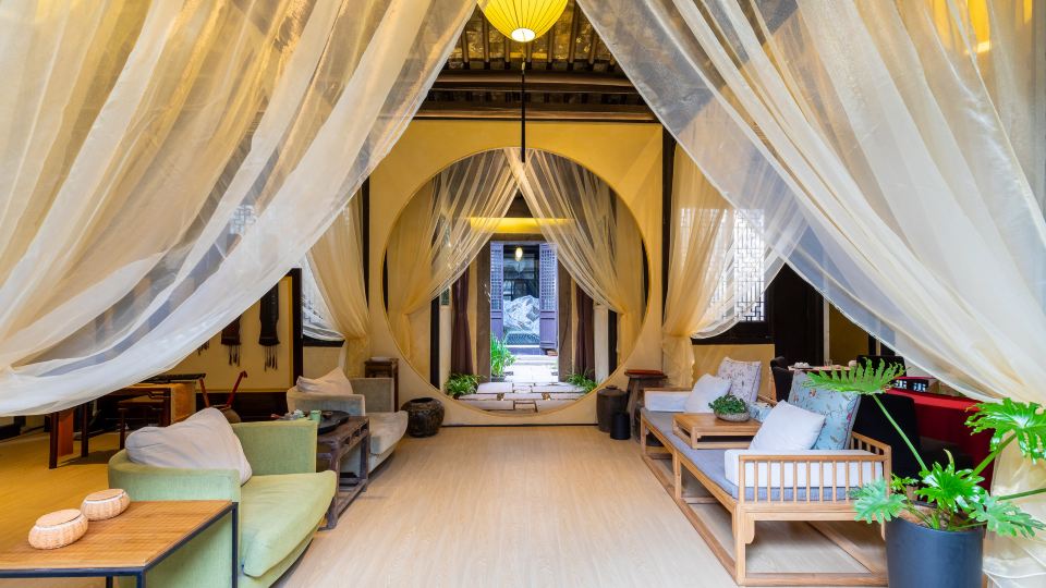 Yueshang Zen Space Homestay (Jinxi Ancient Town)