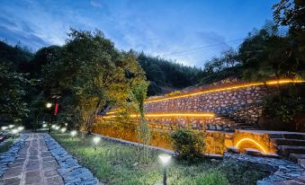 Jinggangshan Chayuan Ancient Village Boutique B&B