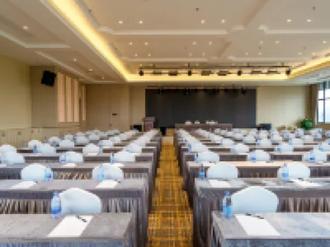 Vienna International Hotel(Binjiang road Road Branch Lipu city) Hotels in Lipu