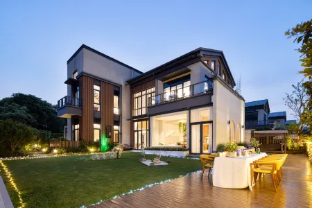 Shanghai Zhujiajiao Xiangyu Independent Homestay Отели рядом с достопримечательностью «Shanghai Grand View Garden»