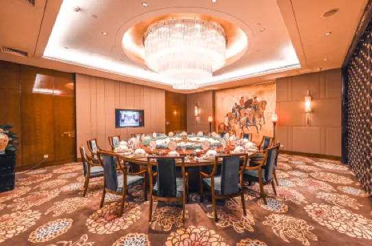 Hilton Xi'an Отели рядом с достопримечательностью «Vanguard (Xi'an Taihua Road Shop)»