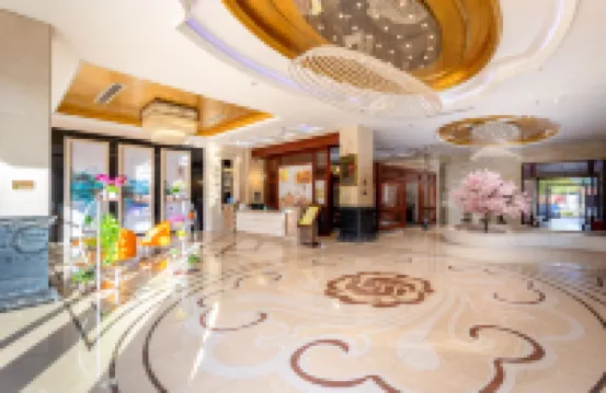 Ledong Baolong Hotel