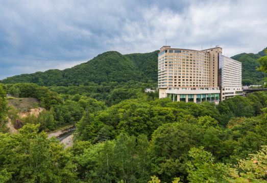 조잔케이 뷰 호텔 실내 수영장 시설