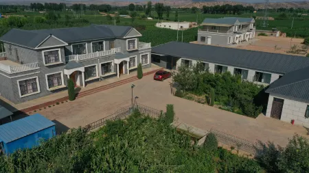 Jingbian Qishan Biyuan Homestay Отели рядом с достопримечательностью «The Wave Valley Scenic Area»