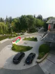 Yaoyun Hotel - parking