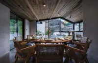 Shilily Hidden World Beishan Villa Resort