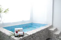 Days Hotel Hainan Baoting - Hot Tub