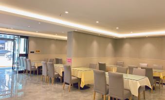 Elite Hotel (Beijing International Exhibition Hepingli North Street Subway Station store)