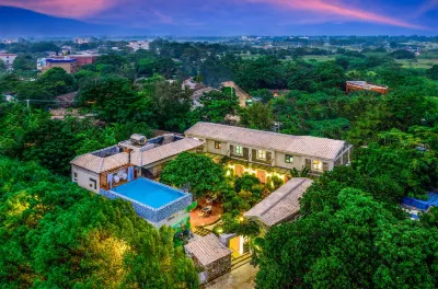 Weizhou Island Flora Private Garden Resort B&B (Shell Beach) فنادق في بَيخاي