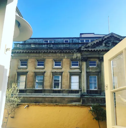 Dream Stays Bath - Kingsmead Street Отели рядом с достопримечательностью «Университет Бат»