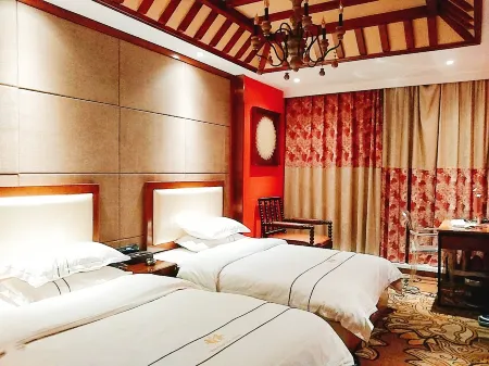 Longshan New Marriott Fashion Hotel Отели рядом с достопримечательностью «Longfeng Square»