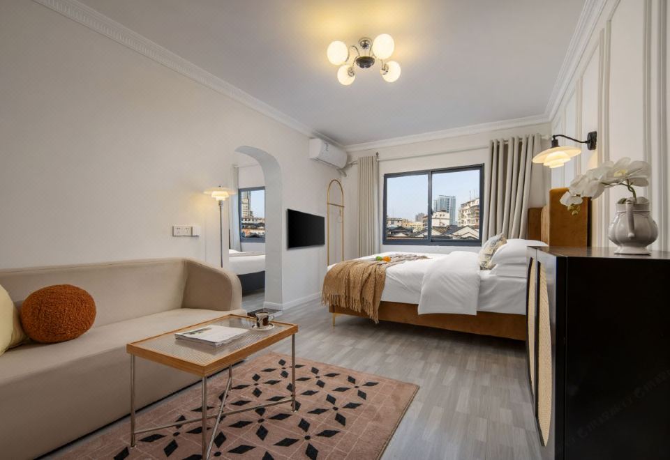 Parkshe Homestay (Changsha Wuyi Square) - Housity
