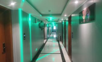 Shanghai Gaoyousu E-sports Hotel