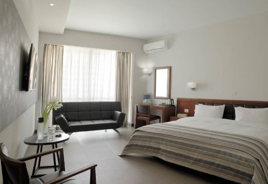 더 스탠리 아테네 이미지