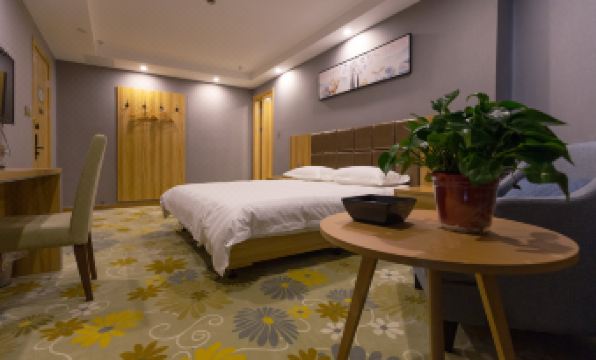 Changxing Yaduo Hotel