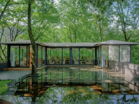 ซุนโบ ฟอเรสต์ รีสอร์ท โฮเทล โรงแรมใกล้พระราชวังเคียงบก