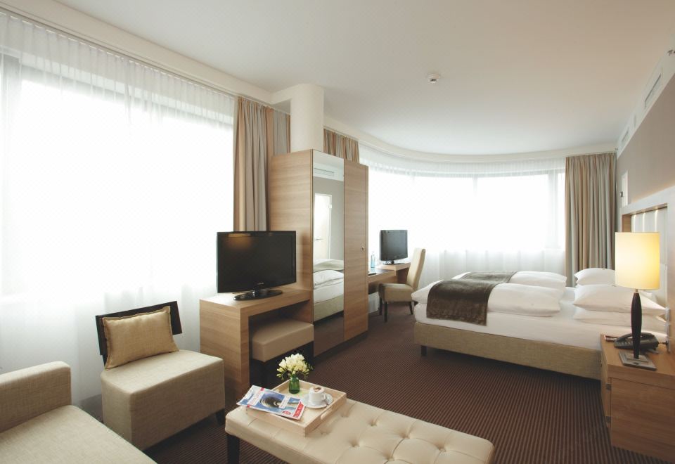 3. H4 호텔 베를..