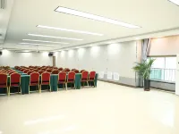 Super 8 Hotel (Jinzhou Leimonde International Auto City) Hotels in Jinzhou