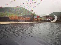 Holiday Inn Kangding Yuntian Hotels near Miles Corridor