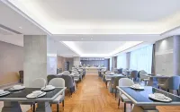 Vienna International Hotel (Kashgar Dongcheng Xiaoyalang Wetland Park Branch) - 4 Yıldız