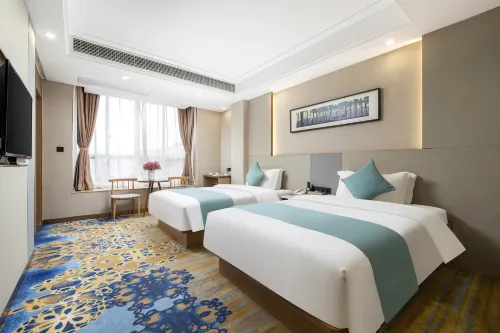 Blue Diamond Hotel (Guigang West Bus Station)