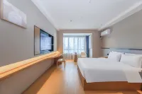 Four Seasons Qingteng Hotel (Ningbo Passenger Transport Center Airport) Hotel in zona Ningbo Central Bus Station