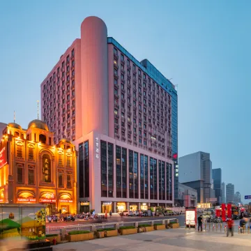 全季飯店（鄭州二七廣場地鐵站大衛城店） 鄭州市人民公園附近的飯店