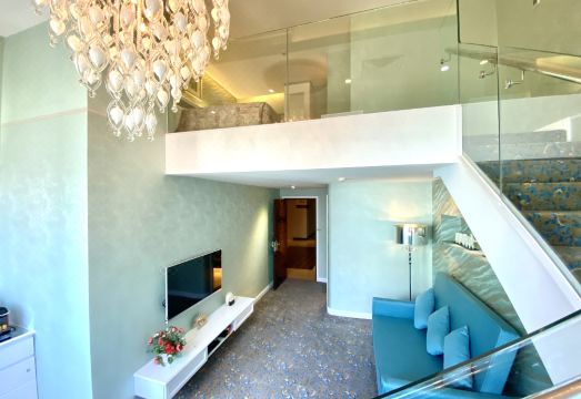 메트로폴 호텔 근처 거리 풍경