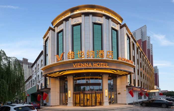 Vienna Hotel (Dingzhou Zhongshan Road Branch)