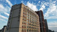 Vienna International Hotel (Fuping Frenyang Avenue Branch) Hotels near Wang Liangmicu