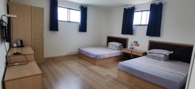 Chunpeng Homestay - Inns