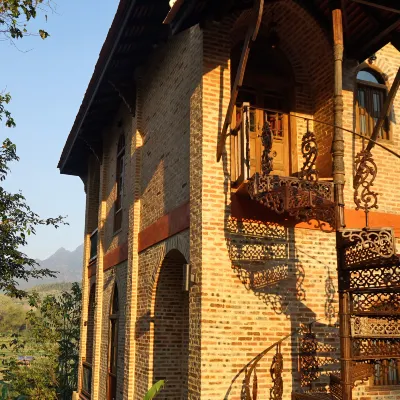 Chateau Orientale Hotels near ສະຖານີຫຼວງພະບາງ