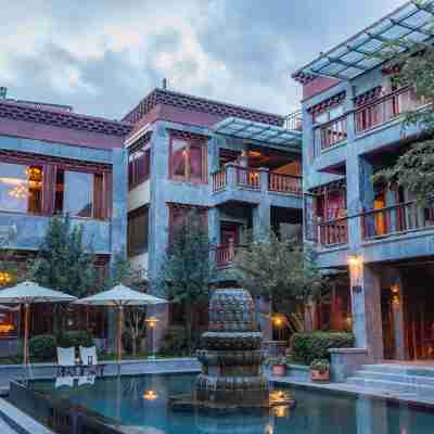 香格里拉•桑珠Staycation珠康奢居(獨克宗古城大佛寺轉經筒) Hotel Exterior