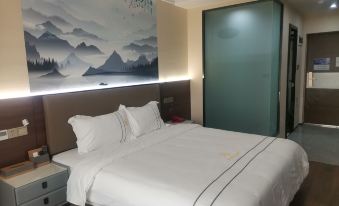 Century Yuecheng Hotel (Jintang Hantan Road)