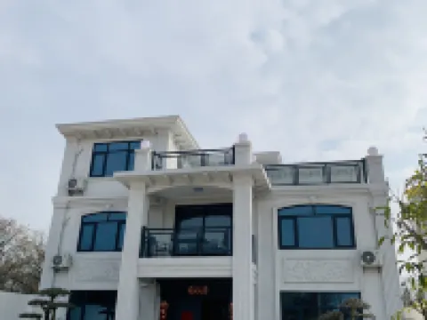 Sunshine Xincheng Homestay Hotels near Mulan Watertown